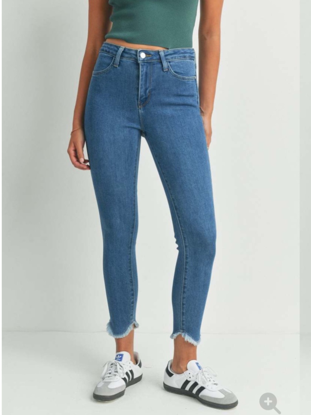 NWT JUST BLACK DENIM Tulip Hem Light Wash Raw Hem Jeans Size 26